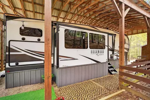 52 25th St, Ellijay, GA 30540