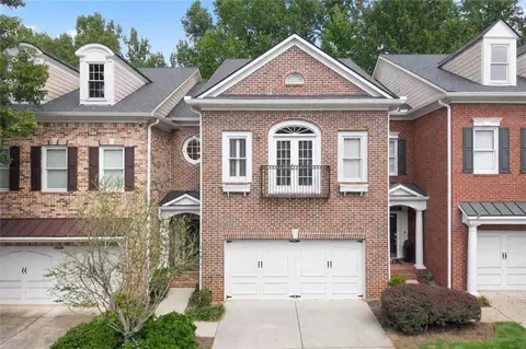 3105 Village Green Dr, Roswell, GA 30075