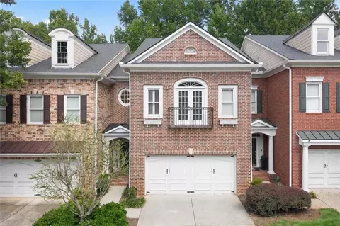 3105 Village Green Dr, Roswell, GA 30075