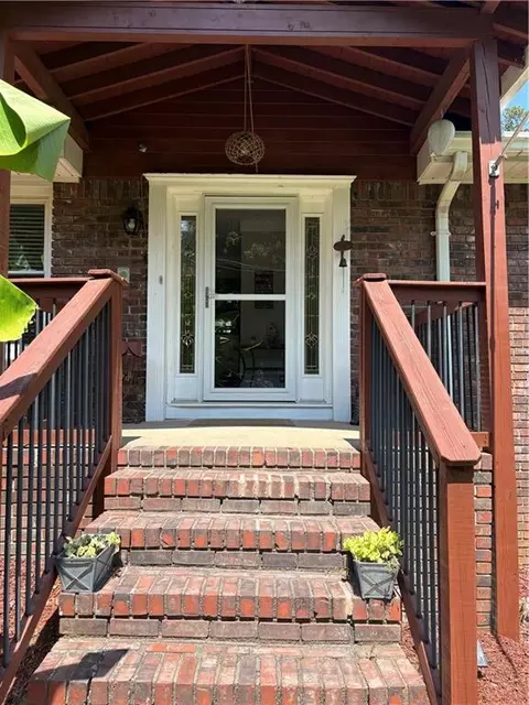 2156 Windsor Dr, Lithia Springs, GA 30122