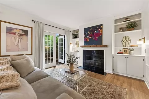 26 Old Ivy Sq NE #26, Atlanta, GA 30342