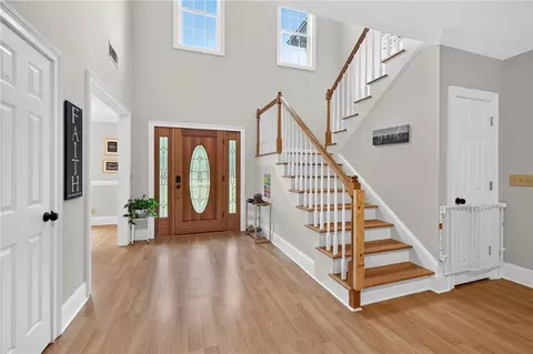 Entry Way - 4287 Pine Vale Rd, Gainesville, GA 30507 photo 1 of 4