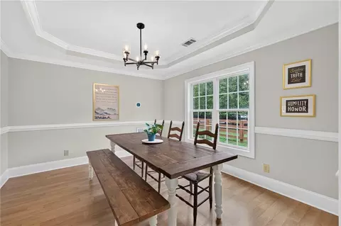 Dining - 4287 Pine Vale Rd, Gainesville, GA 30507 photo 2 of 3