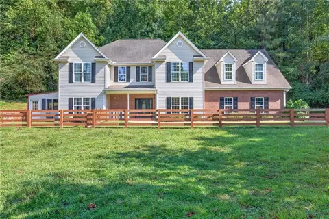 Exterior - 4287 Pine Vale Rd, Gainesville, GA 30507 photo 2 of 14