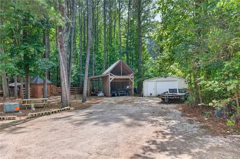 Exterior - 4287 Pine Vale Rd, Gainesville, GA 30507 photo 11 of 14