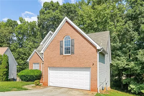 Exterior - 1347 Vine Cir, Mcdonough, GA 30253 photo 3 of 4