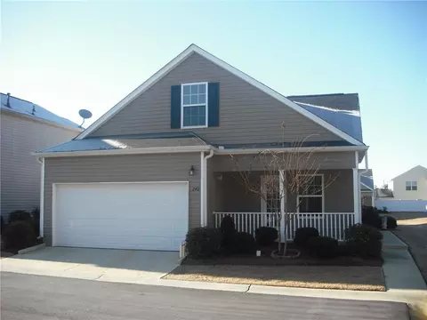 242 Hiawassee Dr, Woodstock, GA 30188