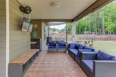 Exterior - 242 Lokeys Cir, Bethlehem, GA 30620 photo 6 of 15