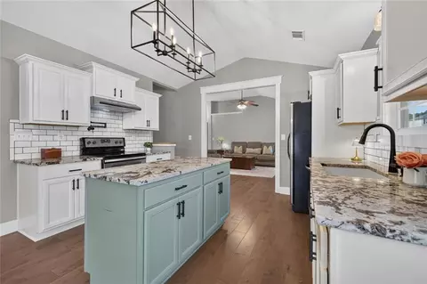 Kitchen - 962 Compass Dr, Bethlehem, GA 30620 photo 7 of 8