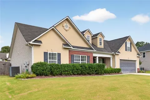 Exterior - 962 Compass Dr, Bethlehem, GA 30620 photo 2 of 9