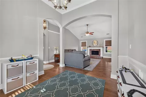 Entry Way - 962 Compass Dr, Bethlehem, GA 30620 photo 7 of 9