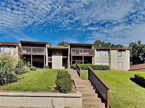 3575 Oakvale Rd #305, Decatur, GA 30034