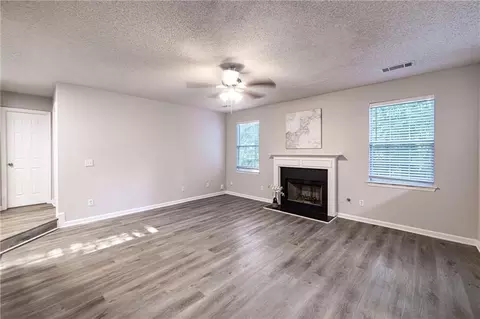 Living - 596 Vaughan Dr, Hampton, GA 30228 photo 5 of 8