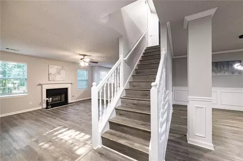 Entry Way - 596 Vaughan Dr, Hampton, GA 30228 photo 11 of 20