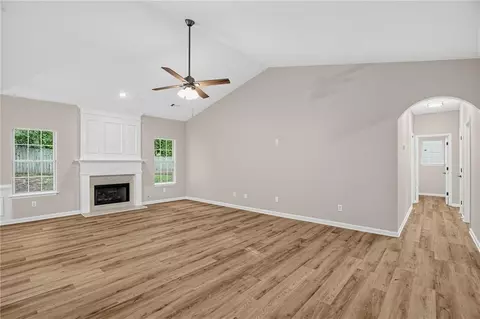 Living - 433 Concord Cir, Mcdonough, GA 30253 photo 3 of 4