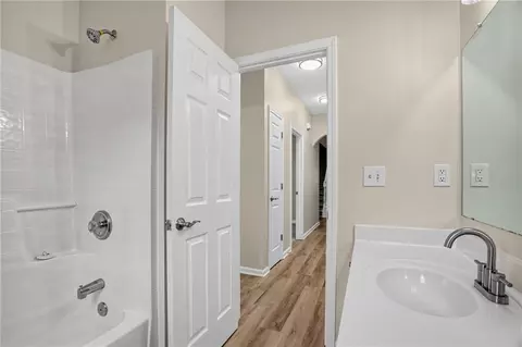 Entry Way - 433 Concord Cir, Mcdonough, GA 30253 photo 2 of 2
