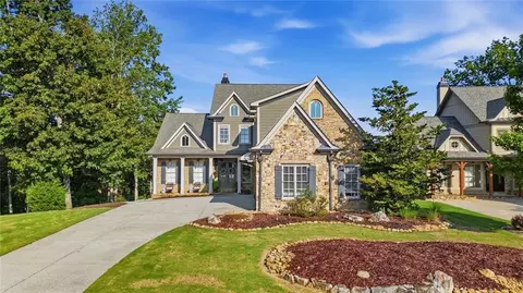 7395 Crestline Dr, Dawsonville, GA 30534
