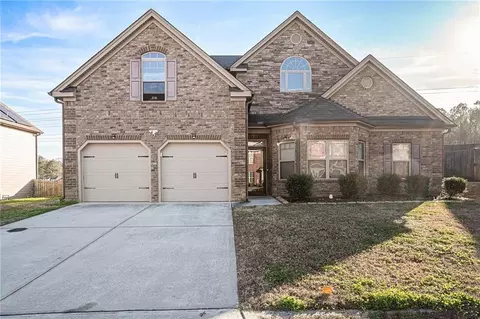 2495 Brittany Park Ln, Ellenwood, GA 30294