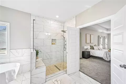 Bath - 190 Barcelona Dr, Covington, GA 30016 photo 6 of 11