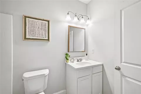 Bath - 190 Barcelona Dr, Covington, GA 30016 photo 10 of 11