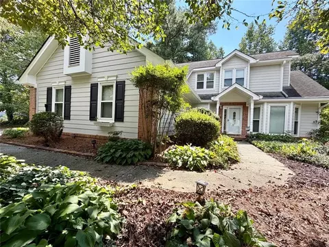 3240 Country Walk Dr, Powder Springs, GA 30127