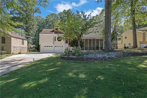 3956 Viewpoint Ct, Marietta, GA 30066
