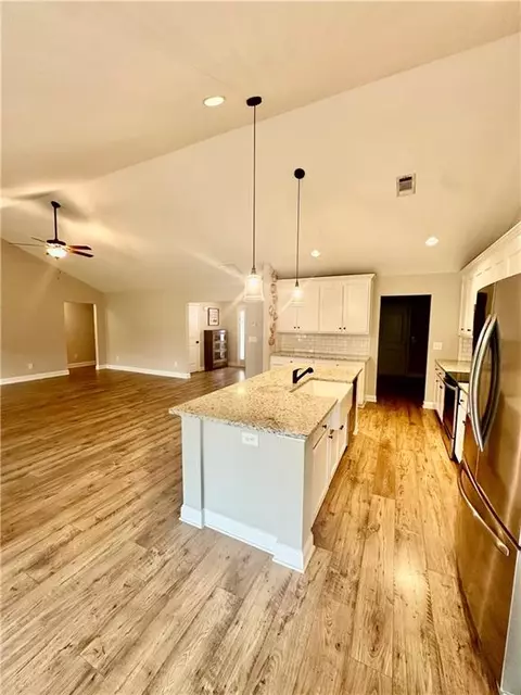 Kitchen - 189 Marie Ct, Bethlehem, GA 30620 photo 8 of 8