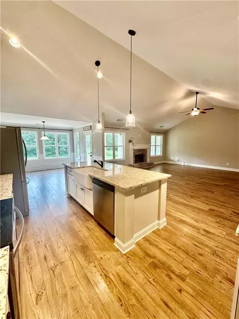 Kitchen - 189 Marie Ct, Bethlehem, GA 30620 photo 7 of 8