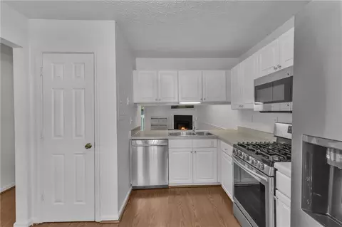 Kitchen - 3030 Jester Ct, Duluth, GA 30096 photo 2 of 3