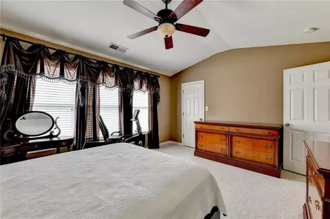 Bedroom - 2726 Beynon Ln, Suwanee, GA 30024 photo 3 of 8