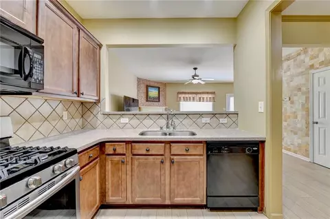 Kitchen - 2726 Beynon Ln, Suwanee, GA 30024 photo 3 of 3