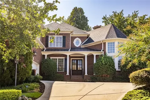 825 Glengate Pl, Atlanta, GA 30328