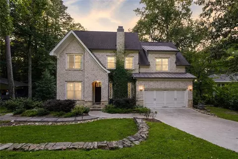 1026 Mcconnell Dr, Decatur, GA 30033