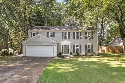 170 Laurel Mill Ct, Roswell, GA 30076