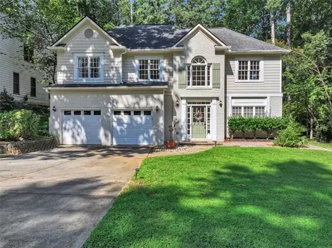565 Fortune Ridge Rd, Stone Mountain, GA 30087