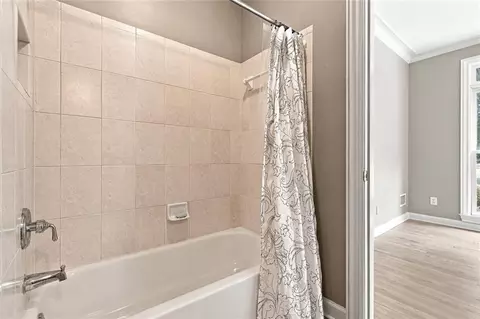 Bath - 238 Rivergate Dr, Suwanee, GA 30024 photo 1 of 8