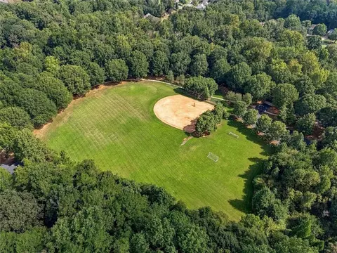 View/Area - 238 Rivergate Dr, Suwanee, GA 30024 photo 5 of 15