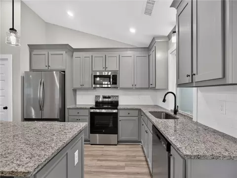 Kitchen - 103 Advent Dr, Winder, GA 30680 photo 2 of 3