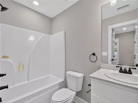 Bath - 103 Advent Dr, Winder, GA 30680 photo 7 of 8