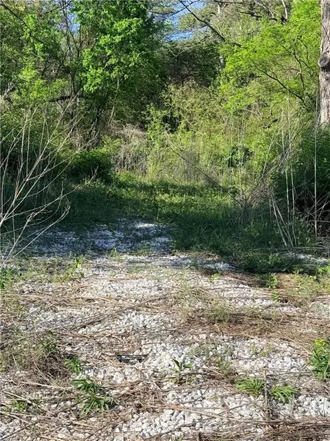 294 Holt Rd, Marble Hill, GA 30148