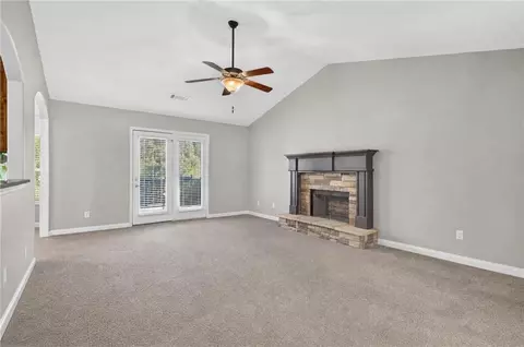 Living - 1690 Dillard Way, Bethlehem, GA 30620 photo 2 of 6