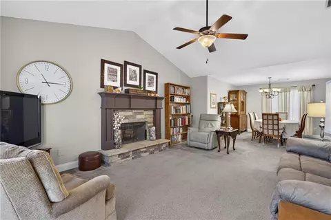 Living - 1690 Dillard Way, Bethlehem, GA 30620 photo 4 of 6