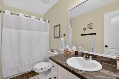 Bath - 1690 Dillard Way, Bethlehem, GA 30620 photo 2 of 3