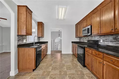 Kitchen - 1690 Dillard Way, Bethlehem, GA 30620 photo 6 of 8