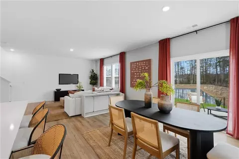 Dining - 21 Gulfstream Dr, Lagrange, GA 30241 photo 2 of 2