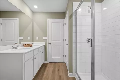 Entry Way - 21 Gulfstream Dr, Lagrange, GA 30241 photo 3 of 4