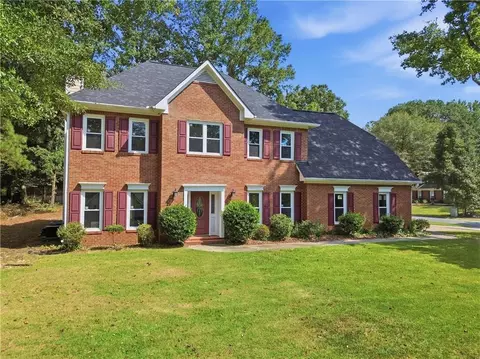 2730 Wynford Ave SW, Marietta, GA 30064