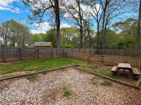 Exterior - 85 Hidden Forest Rd, Covington, GA 30014 photo 2 of 4