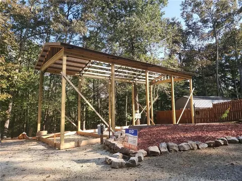 33 15th St, Ellijay, GA 30540