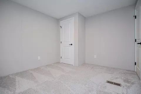 Bedroom - 61 Crest Rd, Carrollton, GA 30116 photo 6 of 14